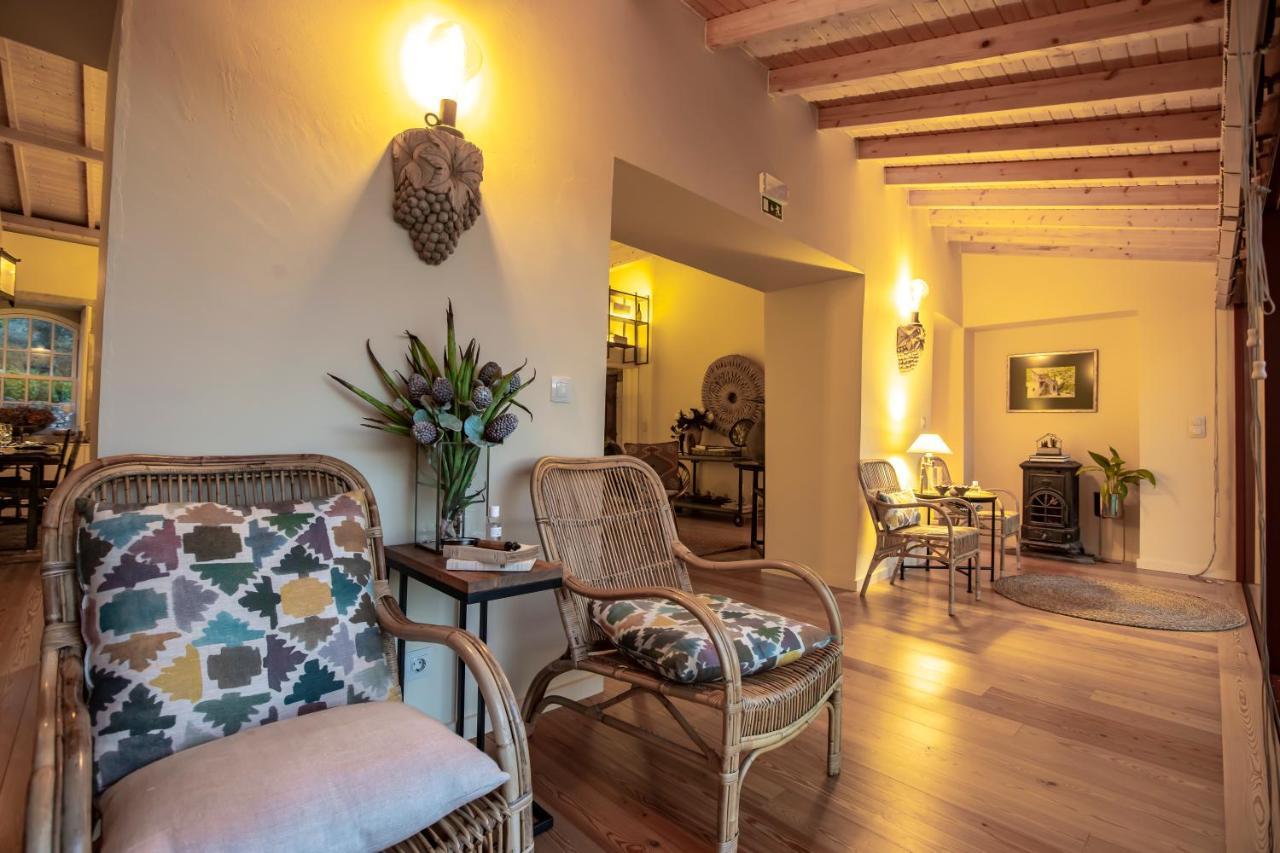 Quinta Da Casa Amarela- Casas Da Quinta - Turismo Em Espaco Rural ラメゴ エクステリア 写真